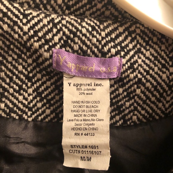 feminine black and white tweeded jacket - Picture 3 of 5